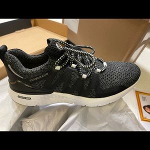 Cole Haan sneakers size 10 womens